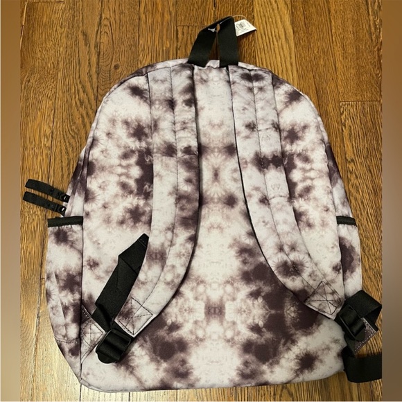 GapKids Star Wars Darth Vader Recycled Tie-Dye Backpack - Picture 5 of 6